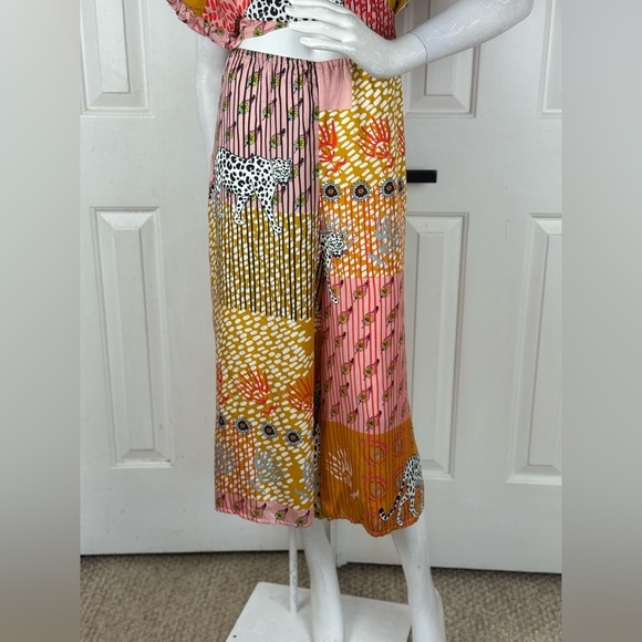 AshA eleven colorful ruffle sleeves jumper Size Medium. D27 - Picture 17 of 17